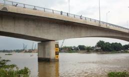 Sau xác nam giới phân hủy, lại thêm xác phụ nữ thối rữa trôi sông