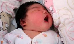 Bé sơ sinh khổng lồ chào đời với cân nặng 6,3kg