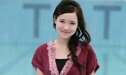 Cô giáo á khôi luyện chữ đẹp như in