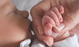 Cặp đôi phát hiện cách rèn con ngủ xuyên đêm cực hiệu quả