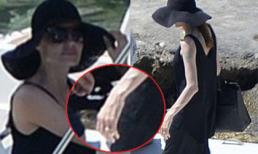 Jolie xuất hiện gầy nhẳng, khoe nhẫn cưới sau khi kết hôn