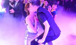 Bất ngờ trước nụ hôn của Hà Hồ dành cho Mr Đàm trong đêm tiệc