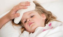 Những sai lầm nguy hiểm khi chăm con ốm