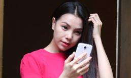 Trà Ngọc Hằng đọ dáng cùng Kingzone K1 