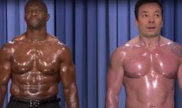 Màn biểu diễn cơ bắp theo nhạc vô cùng ấn tượng của 2 lực sĩ