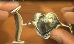 Gấp chữ 'I love you' bằng tờ 1$ hấp dẫn