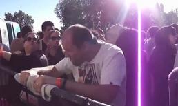 Thanh niên... hói đầu 'quẩy' như không có ngày mai