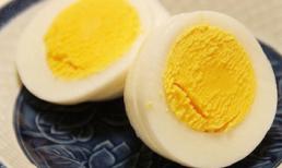 6 sai lầm 'ngớ ngẩn' khi cho con ăn trứng
