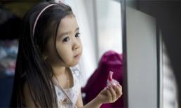 Cô bé 4 tuổi xinh đẹp khiến cộng đồng mạng 'phát sốt'