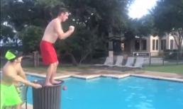 Cú nhảy hài hước nhất năm