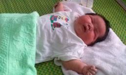 Bé sơ sinh nặng 6,5 kg ở Quảng Nam