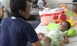 Vụ bé 4 tuổi bị hành hạ: Ai được quyền nuôi bé Ngân?