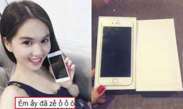Ngọc Trinh khoe điện thoại sành điệu mới sắm