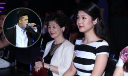 Bạn gái 8x đưa mẹ đi cổ vũ Trương Thế Vinh