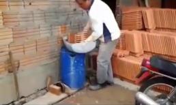 Chuyển ngói lên mái nhà level bá đạo