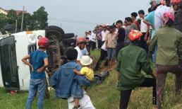 Mặc áo mưa, hai ông cháu bị xe tải tông chết