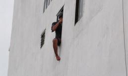 Căng thẳng 5 giờ cứu thanh niên đòi nhảy lầu tự tử