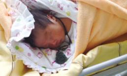 TQ: Bé 10 ngày tuổi bị vứt bỏ tại cổng bệnh viện