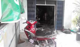 Người đàn ông chết cháy bên chiếc xe dính máu