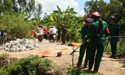 Vợ chồng em đón đường đánh chết vợ chồng anh