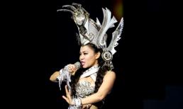 Thu Minh hóa nữ thần gợi cảm "đại náo" sân khấu