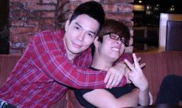 Nathan Lee công khai "ôm ấp" Bùi Anh Tuấn