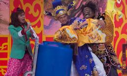 Táo quân 2014: Ngọc Hoàng bị Nam Tào dìm đầu vào thùng nước