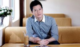 Quang Dũng bảnh bao cafe một mình