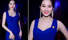 Ngắm vầng ngực đầy gợi cảm của hoa hậu Việt