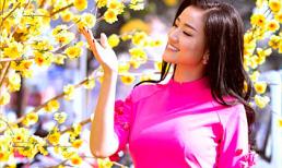 Maya đẹp rạng ngời trên phố du xuân