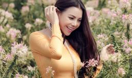 "Gái xuân" Trà Ngọc Hằng đằm thắm giữa rừng hoa