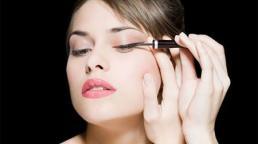 Trang điểm nhanh và đẹp cho những ngày cuối năm bận rộn