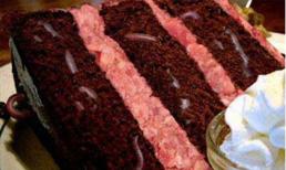 Kinh hãi ăn phải bánh kẹp có... giun