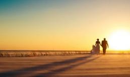 Hãy cứ yêu khi còn trẻ