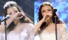 "Cô dâu" Liễu Nham vừa hát vừa khóc nức nở trên sân khấu