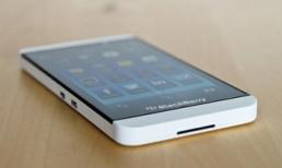 BlackBerry Z10 bị đem bán đại hạ giá