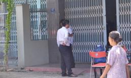 Người đàn ông nằm chết trong nhà, thi thể bị phủ chăn