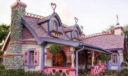 Những ngôi nhà màu hồng đẹp như trong cổ tích