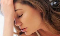 'Xin em đừng ngủ với bạn anh!'