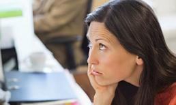 10 dấu hiệu cảnh báo sức khỏe chị em có vấn đề