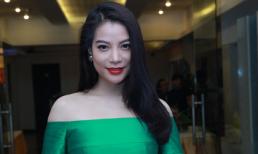 Trương Ngọc Ánh vai trần gợi cảm đi 'nhận chức' mới