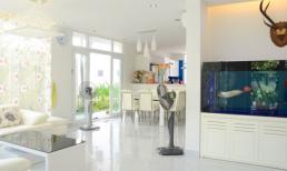 Ghé thăm căn biệt thự màu trắng sang trọng ở Hà Nội