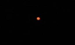 Xem lại 'nguyệt thực đỏ' trên nóc nhà cao nhất Việt Nam