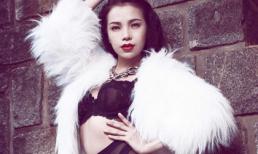 Trà Ngọc Hằng mê hoặc giữa thiên nhiên hoang dã