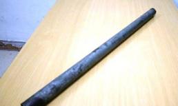 Nửa đêm lên cơn động kinh, bố cầm gậy đánh chết con trai