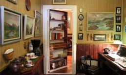 Khám phá những căn phòng bí mật ẩn phía sau đồ nột thất