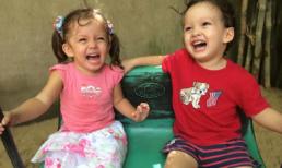 'Ngất ngây' trước nụ cười của cặp sinh đôi nhà Hồng Nhung 