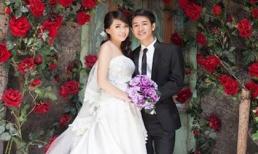 Cặp đôi gây bất ngờ với thiệp cưới theo giao diện Facebook