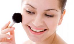 Xua tan vết nám cho làn da trẻ mãi không già