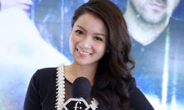 Thủy Top tái xuất đầy cuốn hút sau 5 năm 'biến mất'